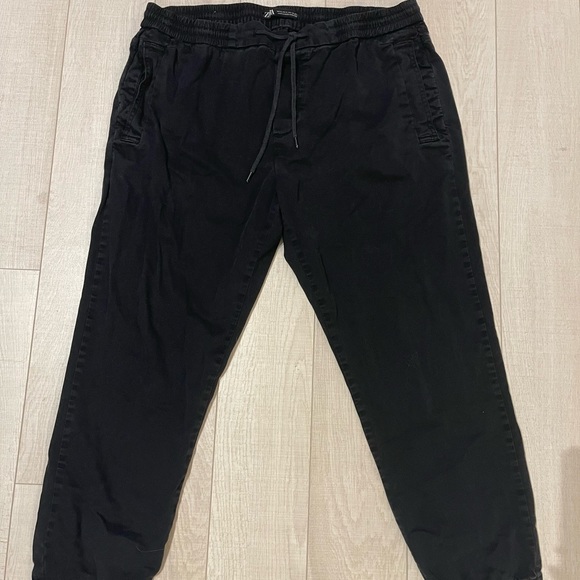 zara - Picture 2 of 6